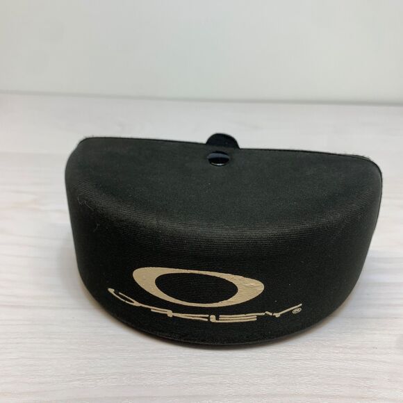 Vintage 90’s Black Oakley Sunglasses Case M Frame Case Only Hardshell 1/2 Moon - Picture 1 of 8